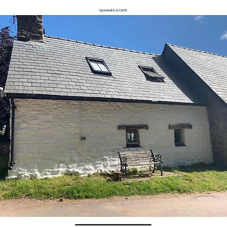 Ty Fferm Hen, Ancient Farmhouse, Coity Bach Talybont-on-Usk Exterior photo