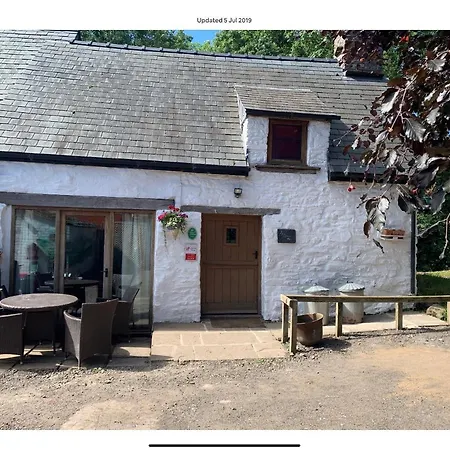Ty Fferm Hen, Ancient Farmhouse, Coity Bach Talybont-on-Usk Exterior photo